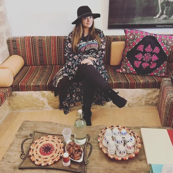 Meet your seller πβοΈπβ‘οΈβοΈ - Picture 7 of 16